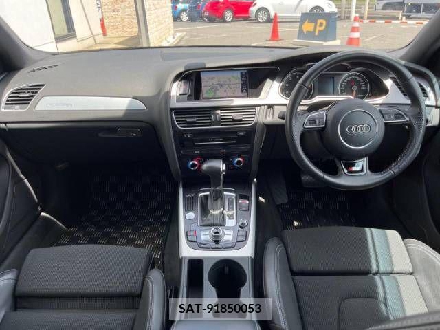 Audi A4 2013-03 356507-1