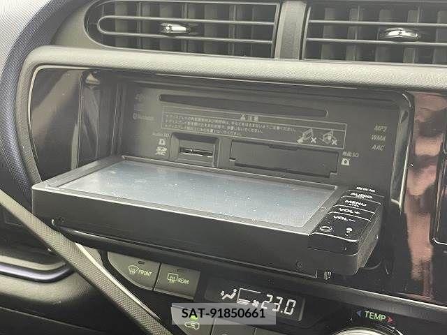Toyota AQUA 2015-02 211927-3