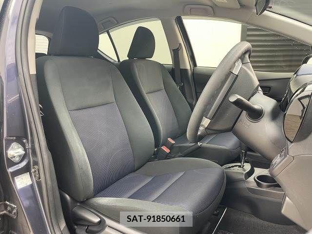 Toyota AQUA 2015-02 211927-9