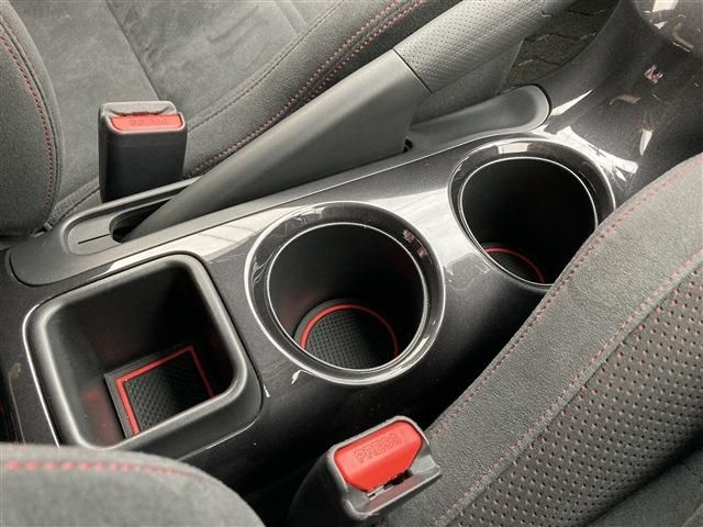 Nissan JUKE 2013-03 24979-18