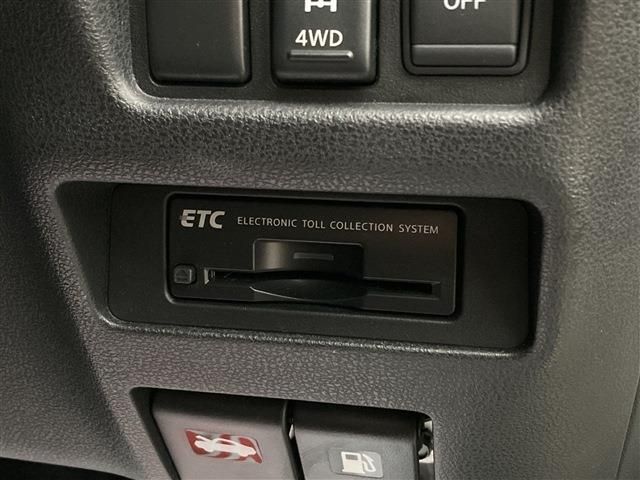 Nissan JUKE 2013-03 24979-21