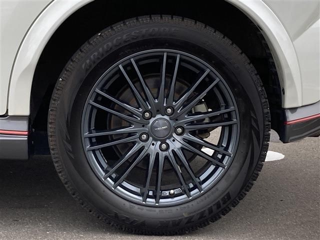 Nissan JUKE 2013-03 24979-27