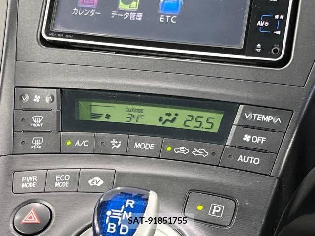 Toyota PRIUS 2009-06 393339-5