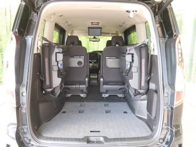 Nissan SERENA 2019-08 12942-11