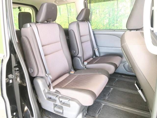 Nissan SERENA 2019-08 12942-9