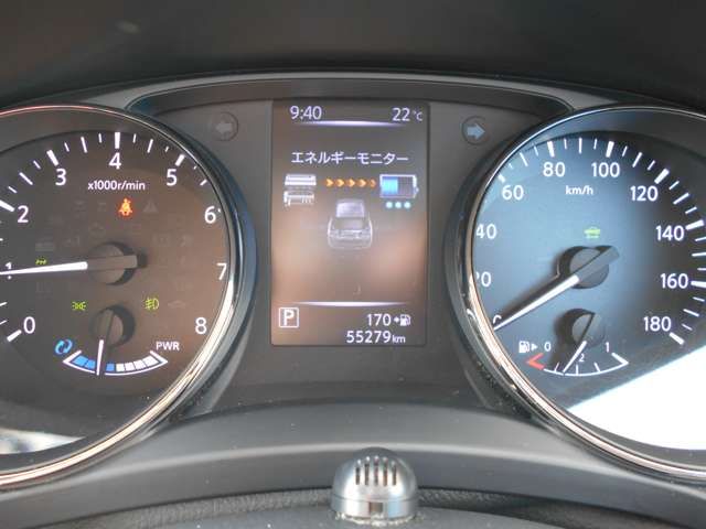 Nissan X-TRAIL 2019-01 10817-8