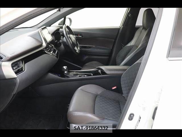 Toyota C-HR 2017-03 264043-11