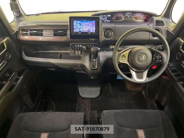 Honda N BOX 2019-03 243762-1