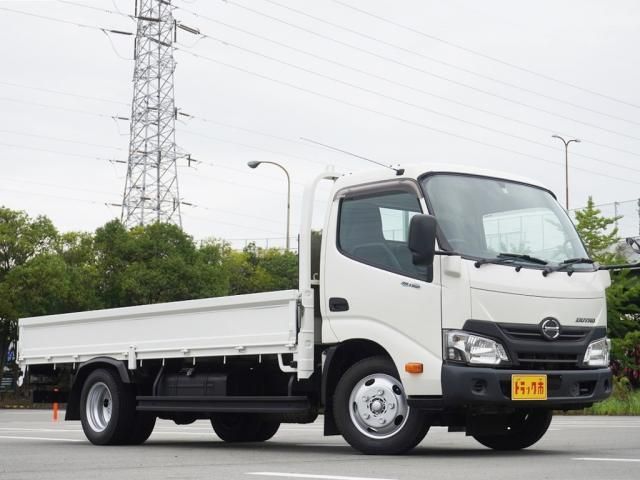 Hino DUTRO 2017-11 196214-2