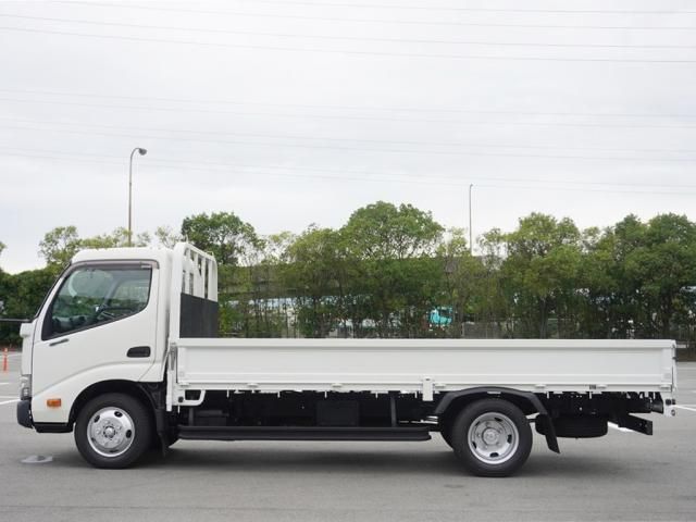Hino DUTRO 2017-11 196214-7