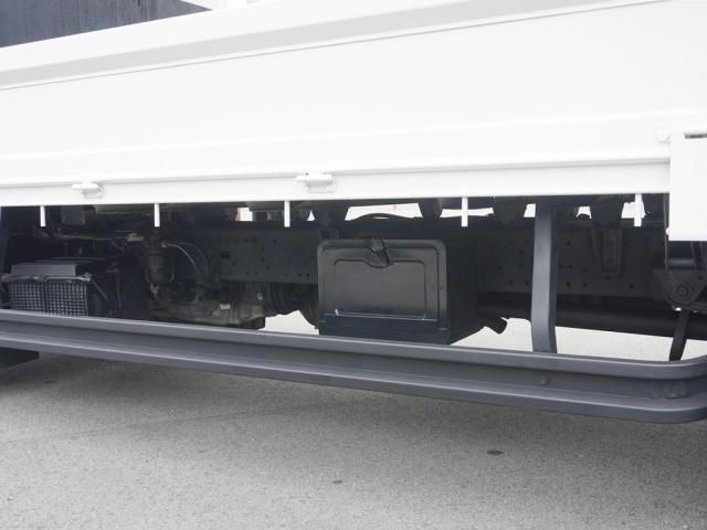 Hino DUTRO 2017-11 196214-26
