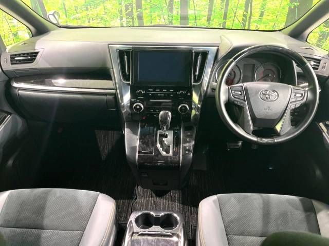 Toyota ALPHARD 2020-12 22057-1