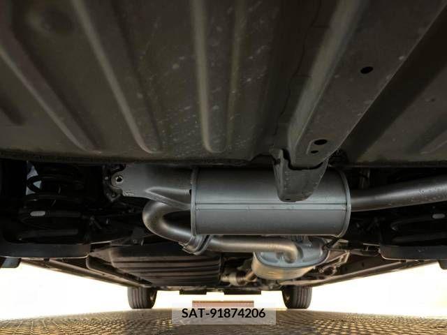 Toyota VOXY 2018-11 370480-19