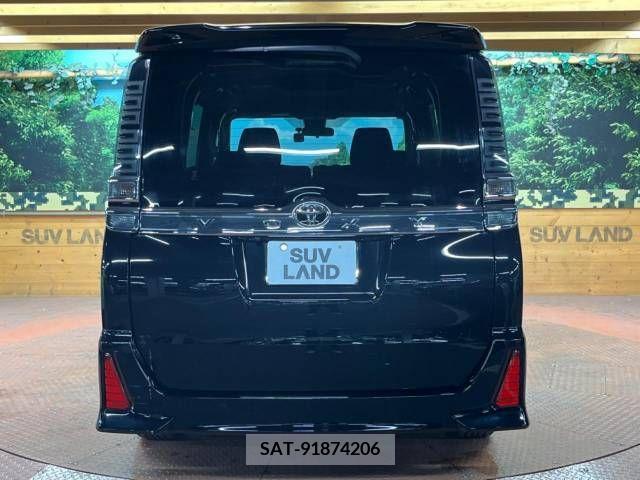 Toyota VOXY 2018-11 370480-17