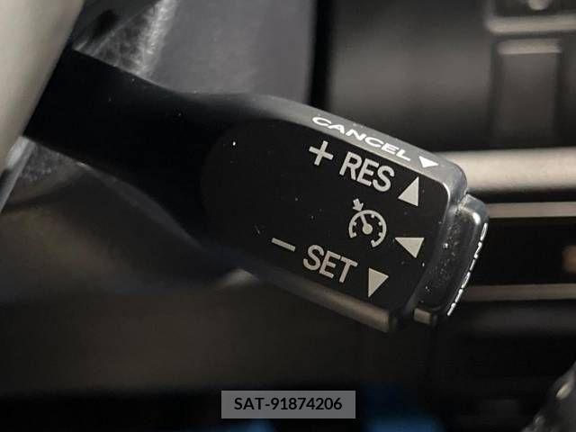 Toyota VOXY 2018-11 370480-5