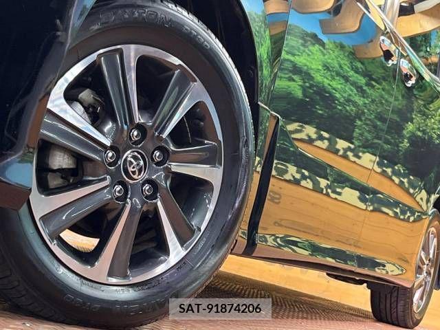 Toyota VOXY 2018-11 370480-15