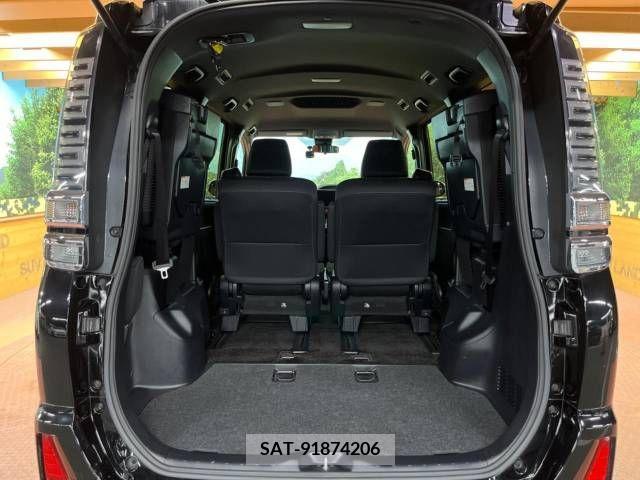 Toyota VOXY 2018-11 370480-13