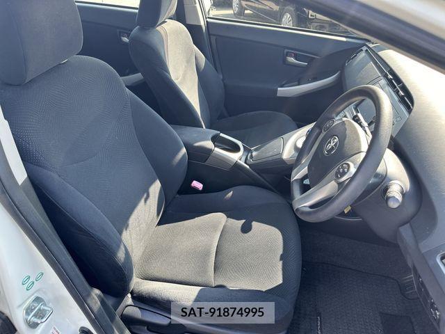Toyota PRIUS 2013-03 322039-7