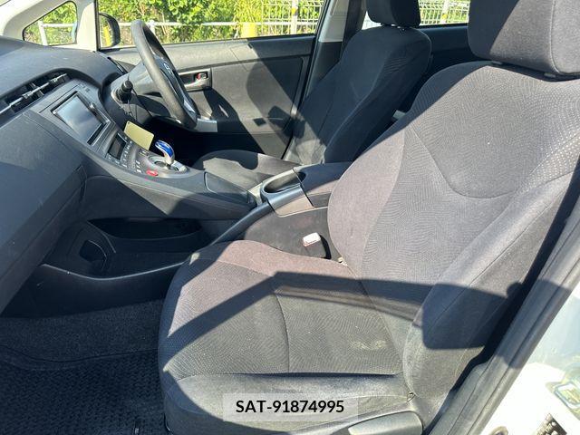 Toyota PRIUS 2013-03 322039-9