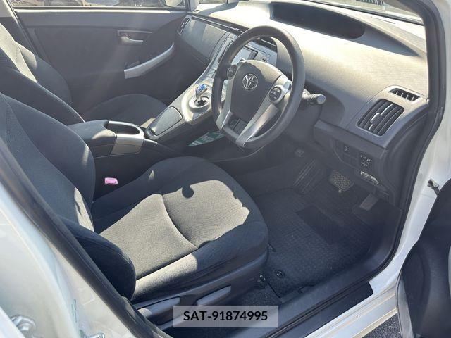 Toyota PRIUS 2013-03 322039-4