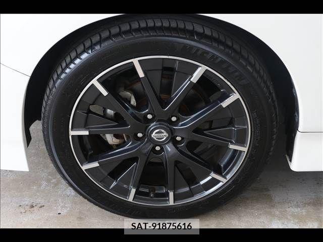 Nissan LEAF 2019-06 329664-13