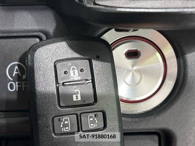 Toyota VOXY 2018-03 211903-8