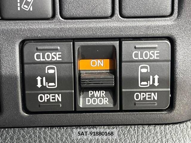 Toyota VOXY 2018-03 211903-6