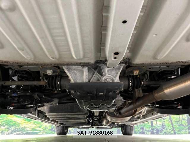 Toyota VOXY 2018-03 211903-19