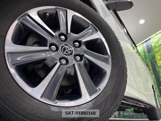 Toyota VOXY 2018-03 211903-15