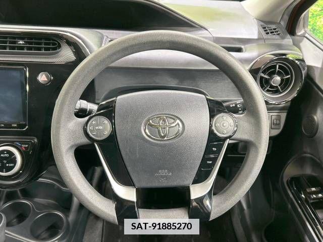 Toyota AQUA 2019-08 381785-11