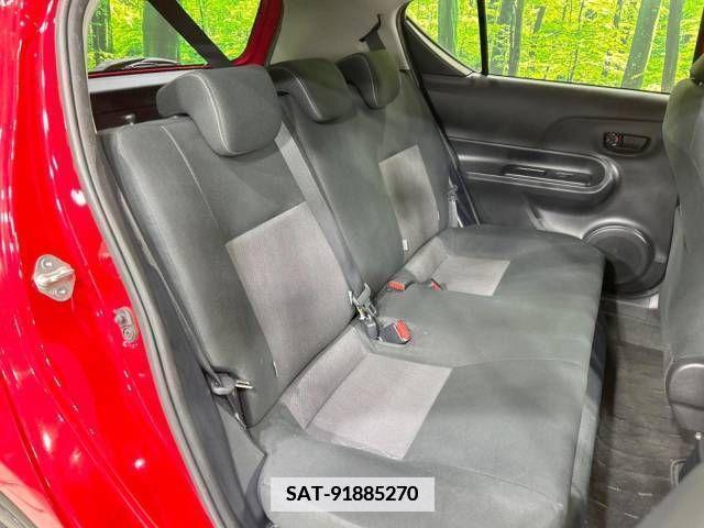 Toyota AQUA 2019-08 381785-9