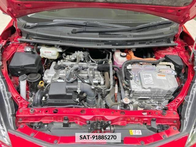 Toyota AQUA 2019-08 381785-18