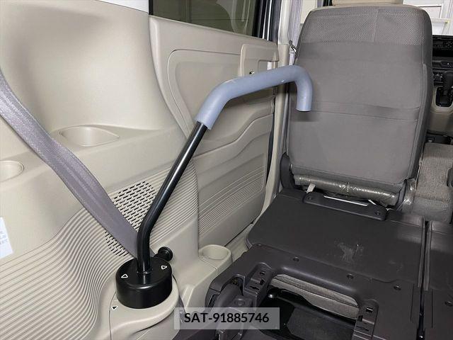 Honda N BOX 2019-05 307458-14