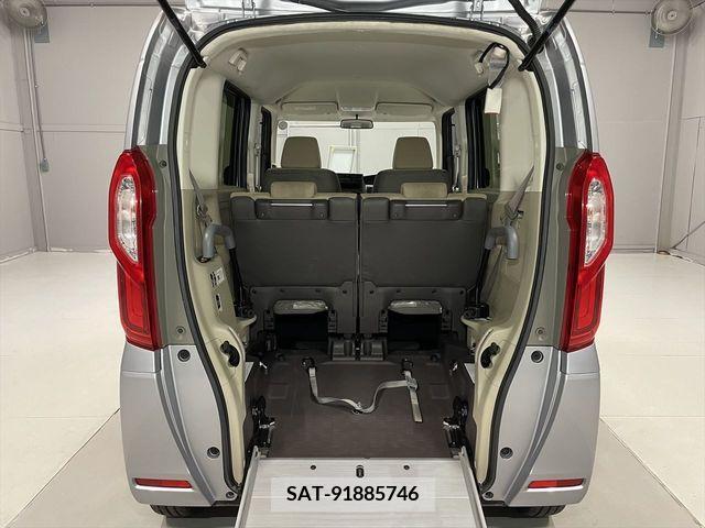 Honda N BOX 2019-05 307458-0