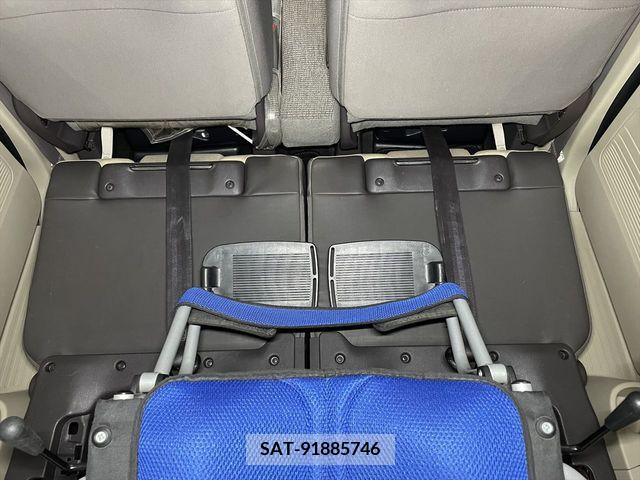 Honda N BOX 2019-05 307458-7