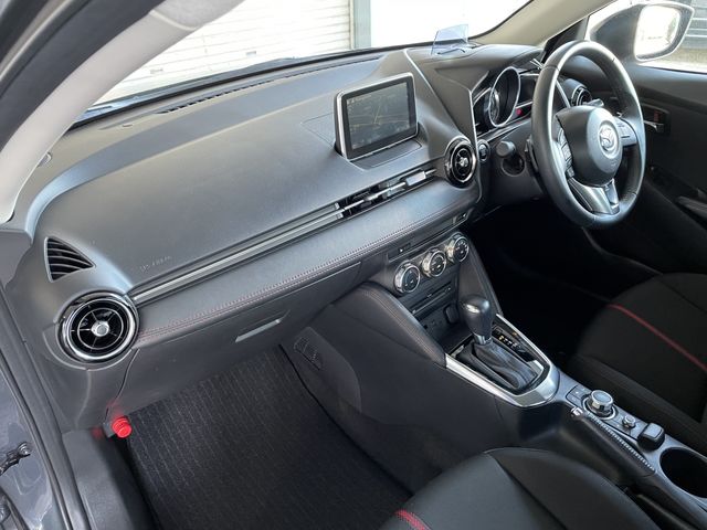 Mazda DEMIO 2016-12 3428-21