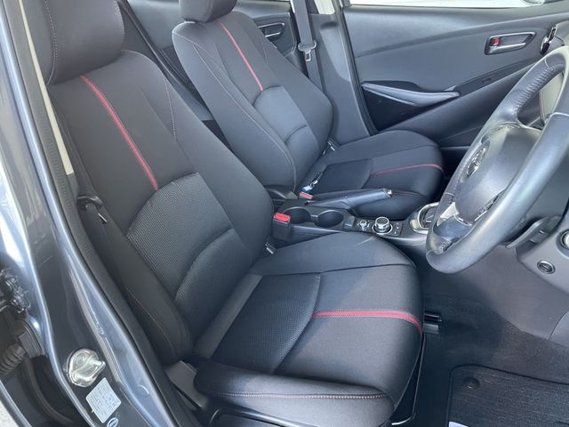 Mazda DEMIO 2016-12 3428-17