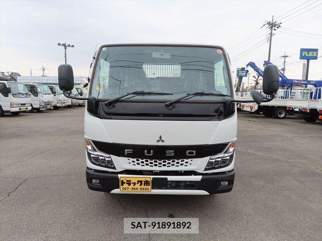Mitsubishi CANTER 2023-09 226812-4