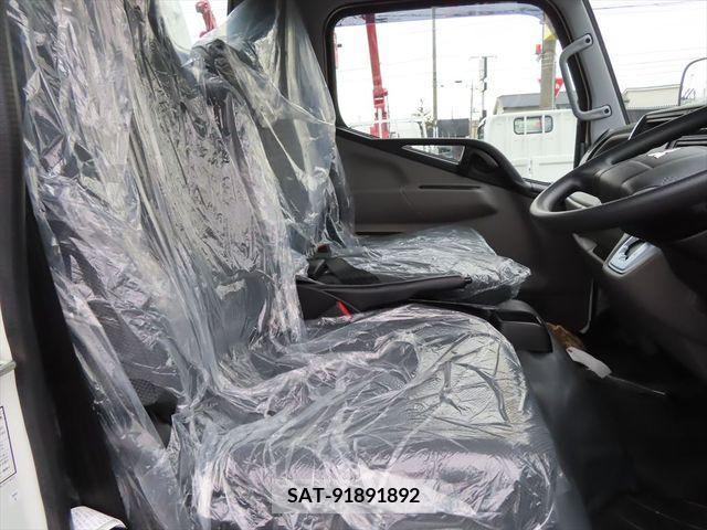 Mitsubishi CANTER 2023-09 226812-6