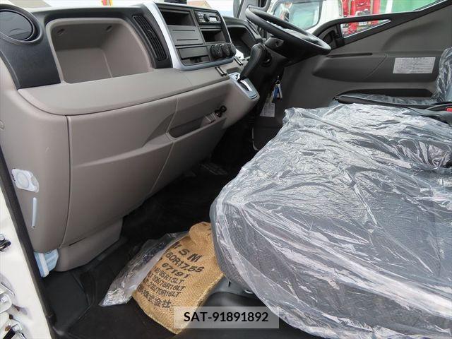 Mitsubishi CANTER 2023-09 226812-7