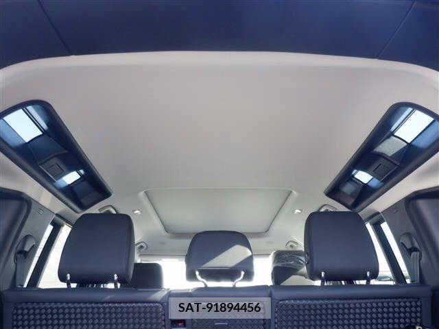 ROVER DEFENDER 2023-05 213854-6