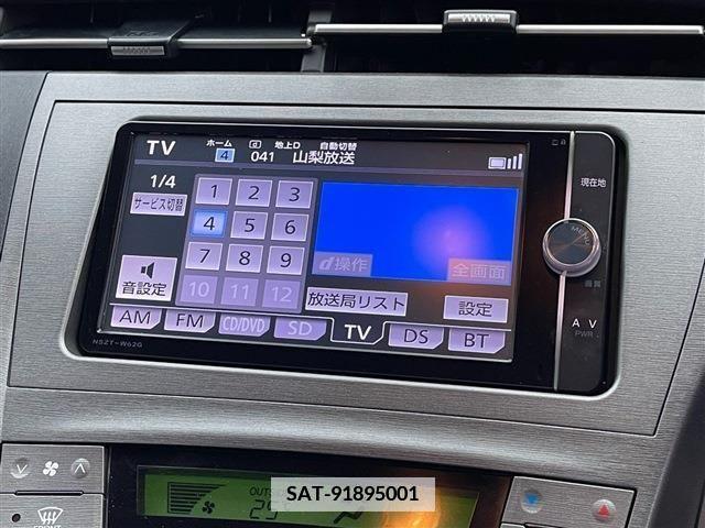 Toyota PRIUS 2012-06 347217-15