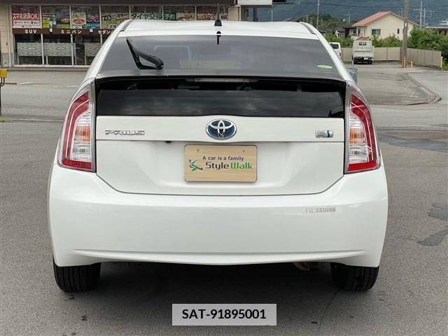 Toyota PRIUS 2012-06 347217-5