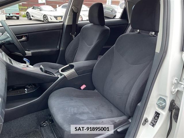 Toyota PRIUS 2012-06 347217-10