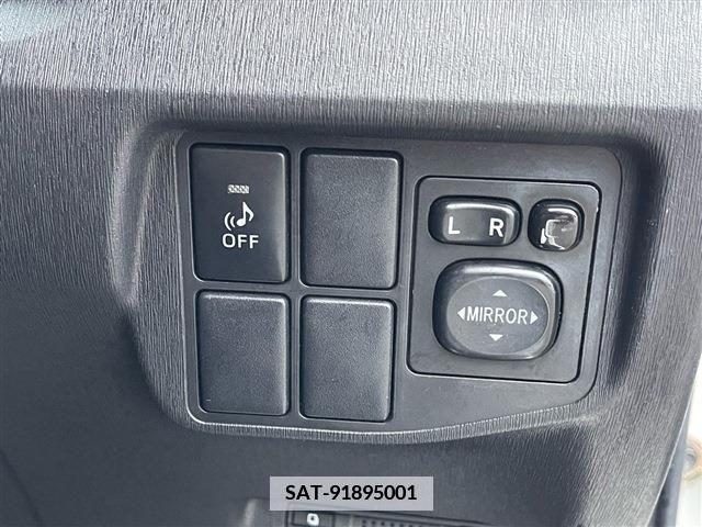 Toyota PRIUS 2012-06 347217-19