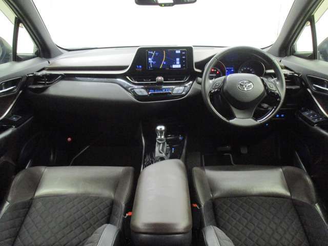Toyota C-HR 2018-02 5967-4