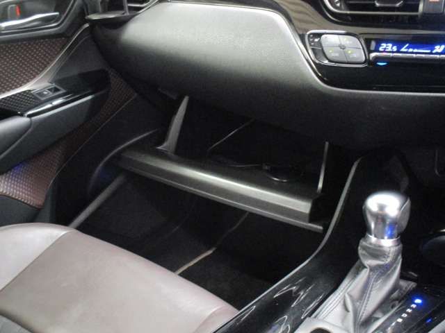 Toyota C-HR 2018-02 5967-18