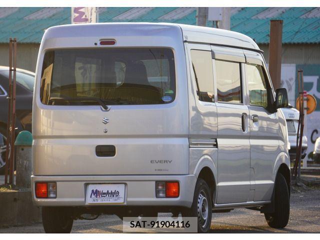 Suzuki EVERY 2016-01 381282-1