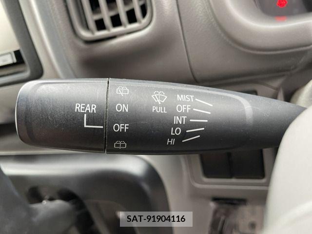 Suzuki EVERY 2016-01 381282-17