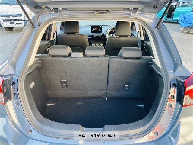 Mazda MAZDA2 2023-04 330850-9